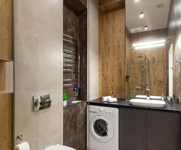 Royal On Leontovicha 7/2