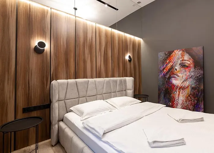 Royal On Leontovicha 7/2 アパート *