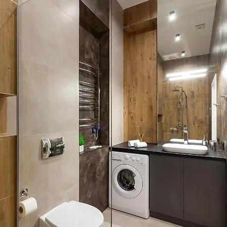 Royal On Leontovicha 7/2