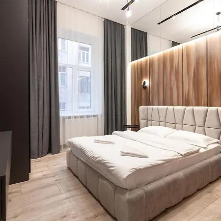 Royal On Leontovicha 7/2 Lviv